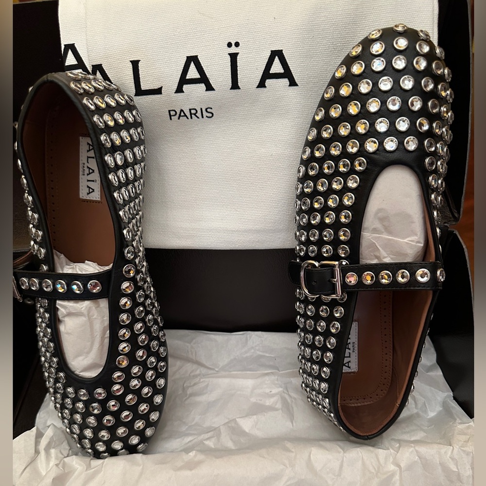 Like New Alaia Mary Jane Ballerina Flats with Studs Allover size 7.5 - Picture 3 of 12